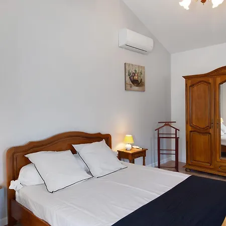 Chateau Laborde Caudalie Bed & Breakfast Saint-Medard-de-Guizieres